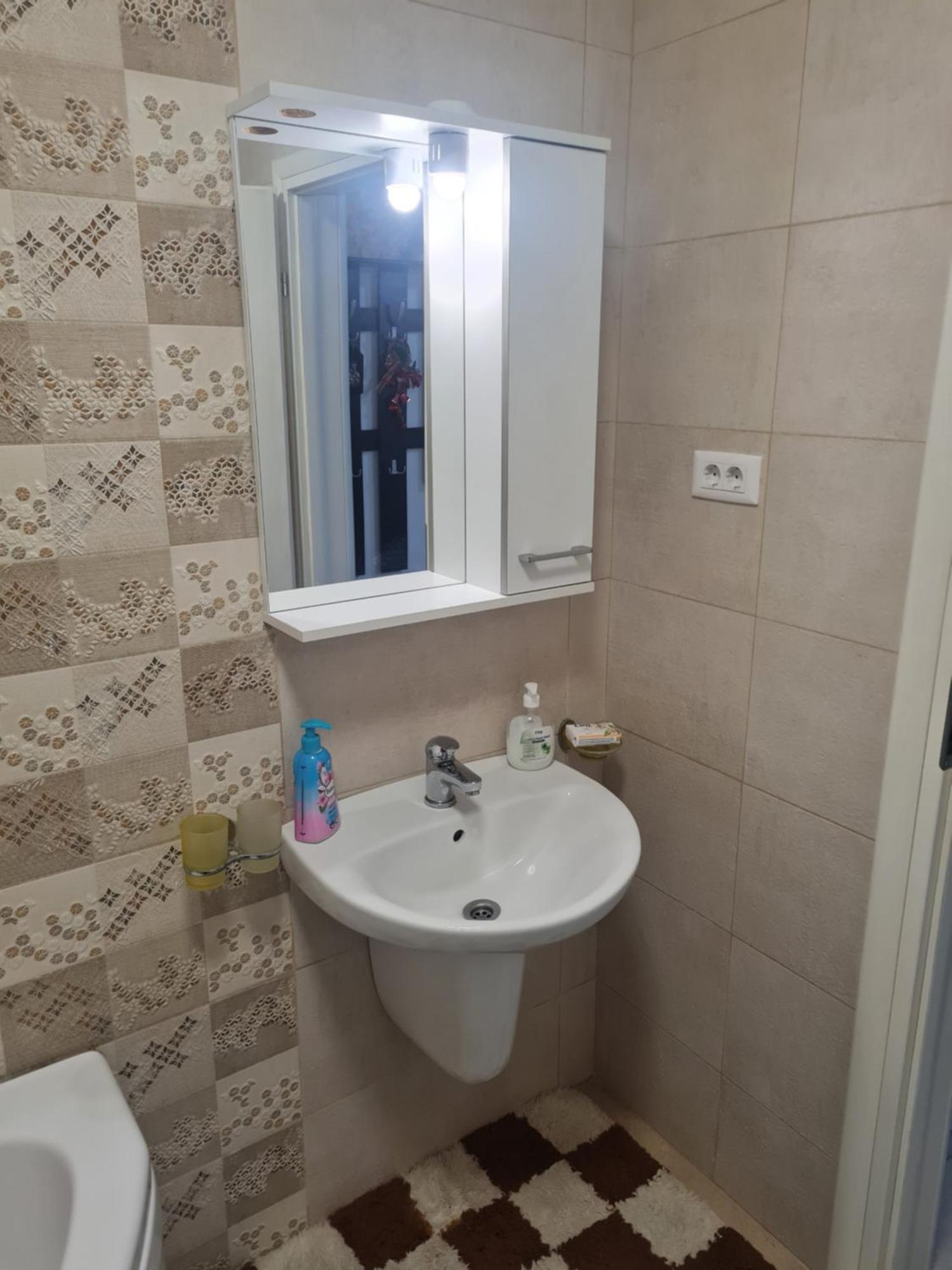 Luxury 1 Bedroom Apartment Roşu Εξωτερικό φωτογραφία